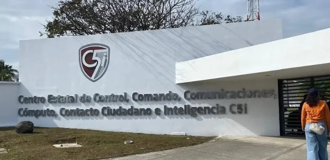 Veracruz construye C-5 en Coatzacoalcos y certifica 50 policías al mes