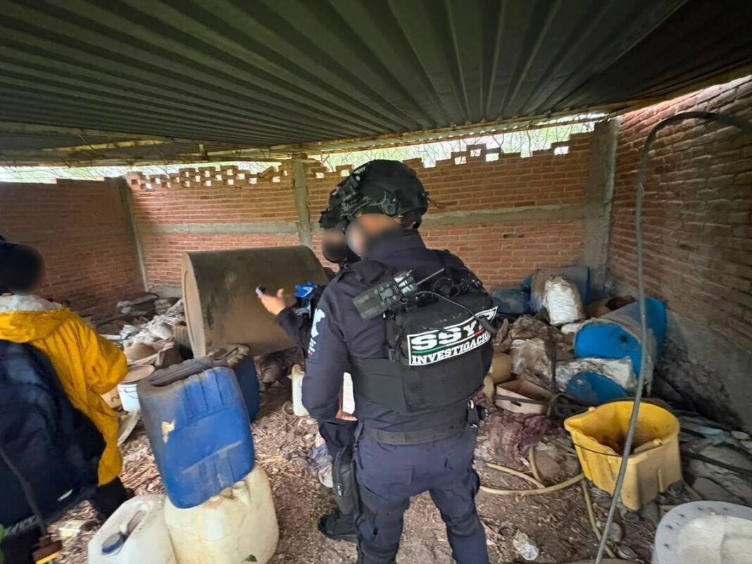 Aseguran inmueble en Salamanca por presuntos delitos con precursores químicos