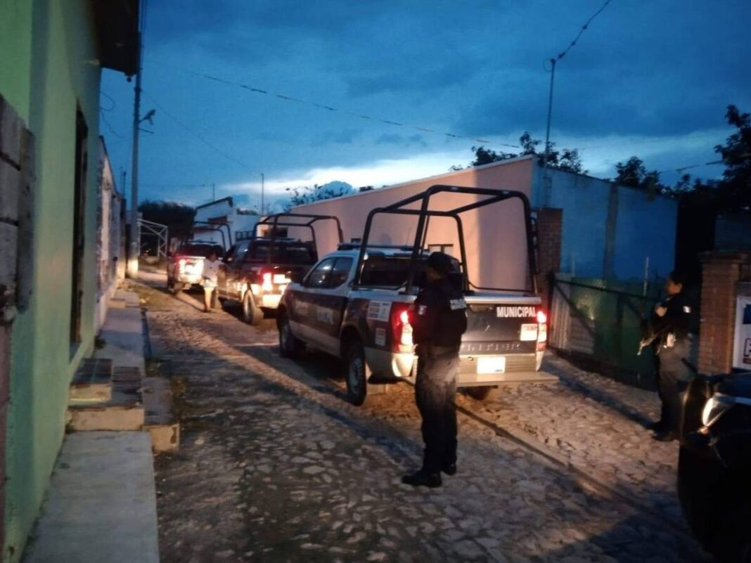Detienen a 26 personas en operativos en San Juan del Río