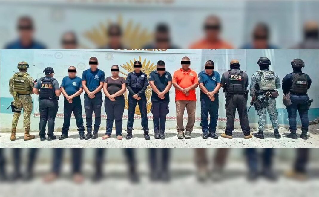 Detienen a comandante y seis policías de Coyuca de Benítez por desaparición forzada