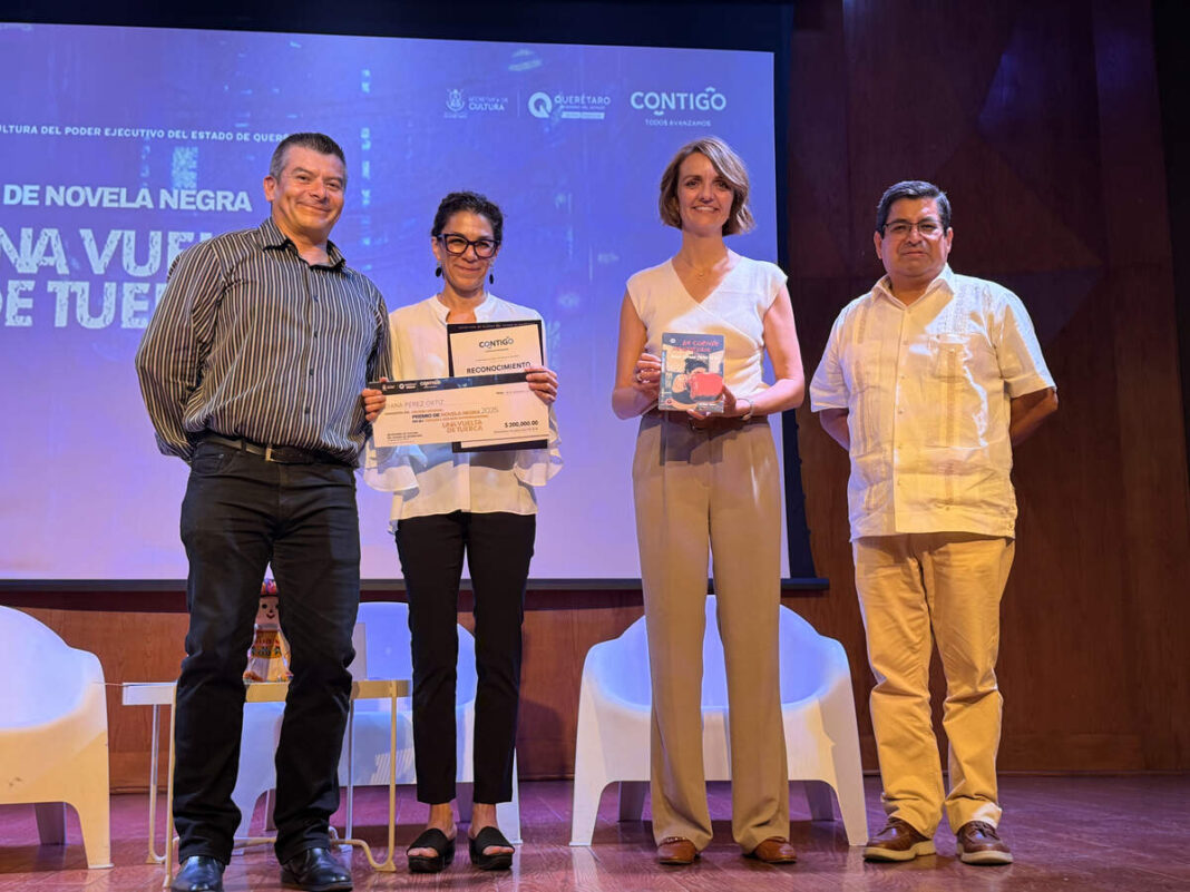 Entrega Secretaría de Cultura de Querétaro premios de Novela Negra 2025 y 2026