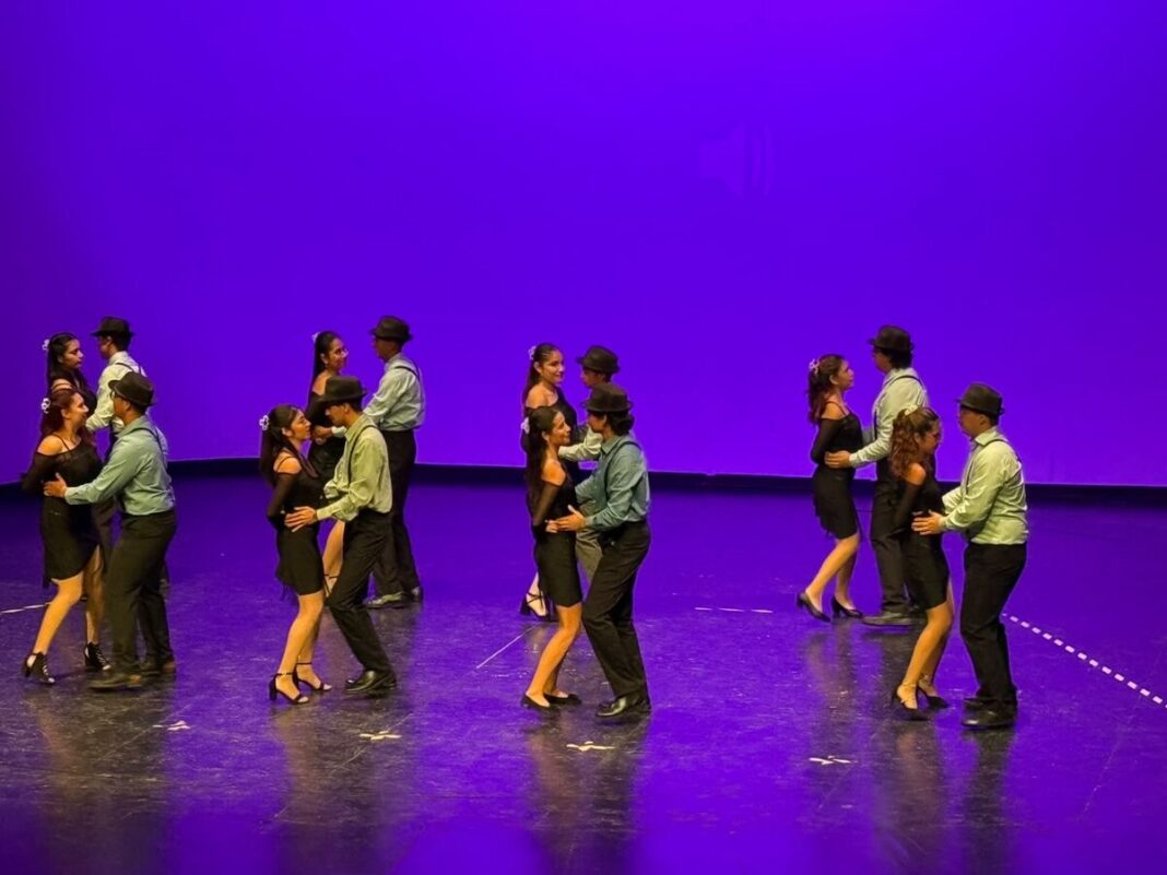 Festival de danza interinstitucional se realiza en la UNAQ en Querétaro