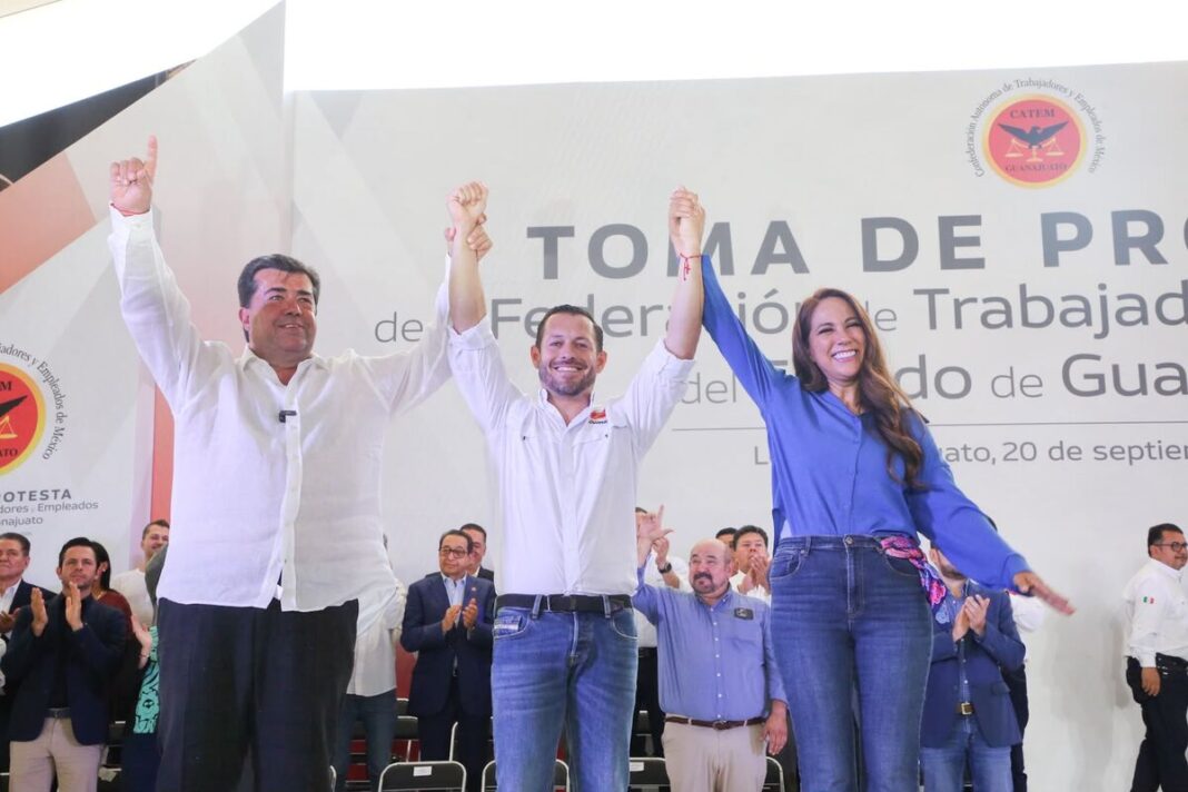 Gobernadora de Guanajuato asiste a toma de protesta de CATEM en León