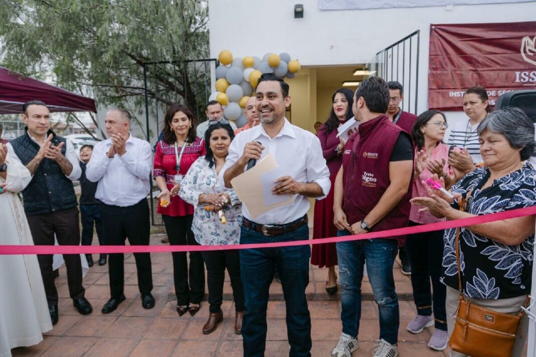 Homero Barrera inaugura La Casa de Todos en La Huerta
