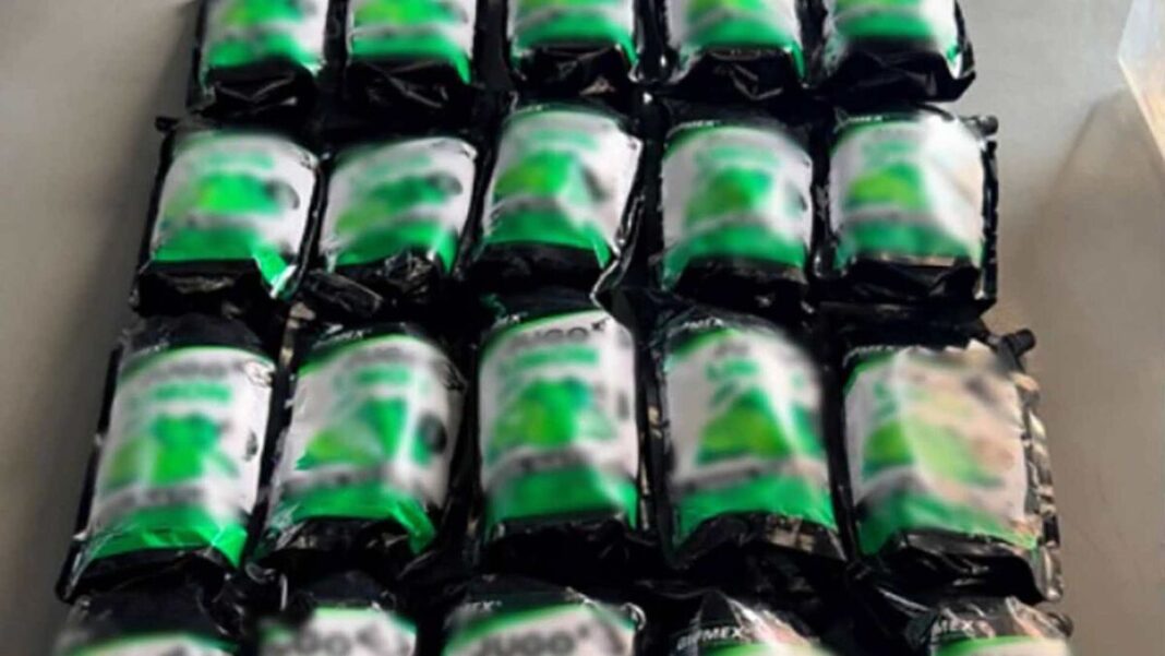 Incautan 10.69 kilos de metanfetamina en empaques de jugo de limón en aeropuerto de Toluca