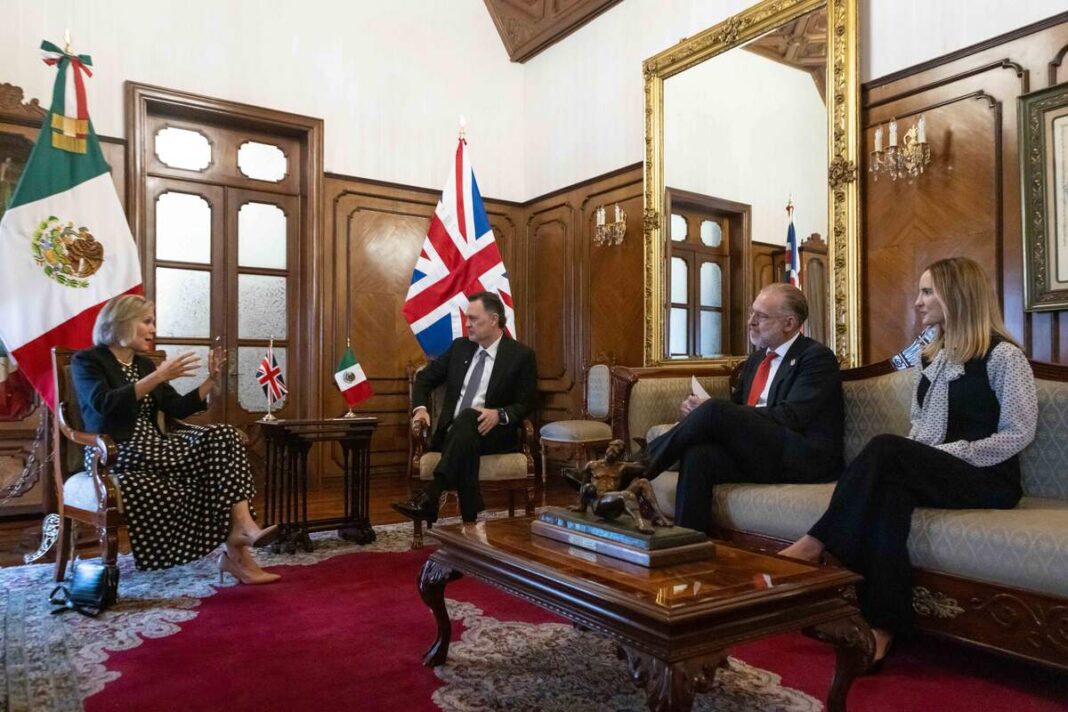 Kuri González se reúne con embajadora británica para reforzar cooperación en Querétaro