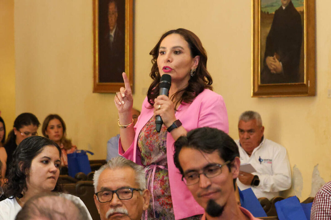 Martha Soto inaugura foro regional sobre educación sustentable en Querétaro