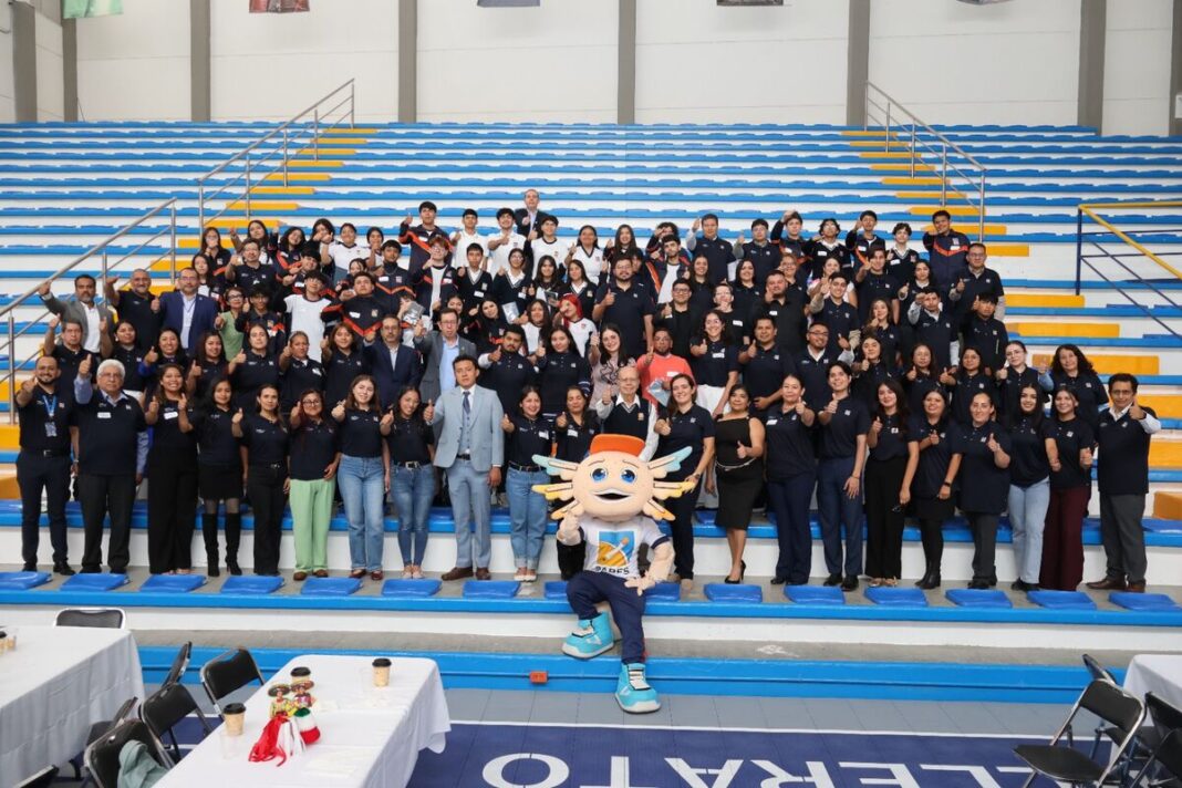 SABES reúne a más de 140 egresados de bachillerato en su primer encuentro en León