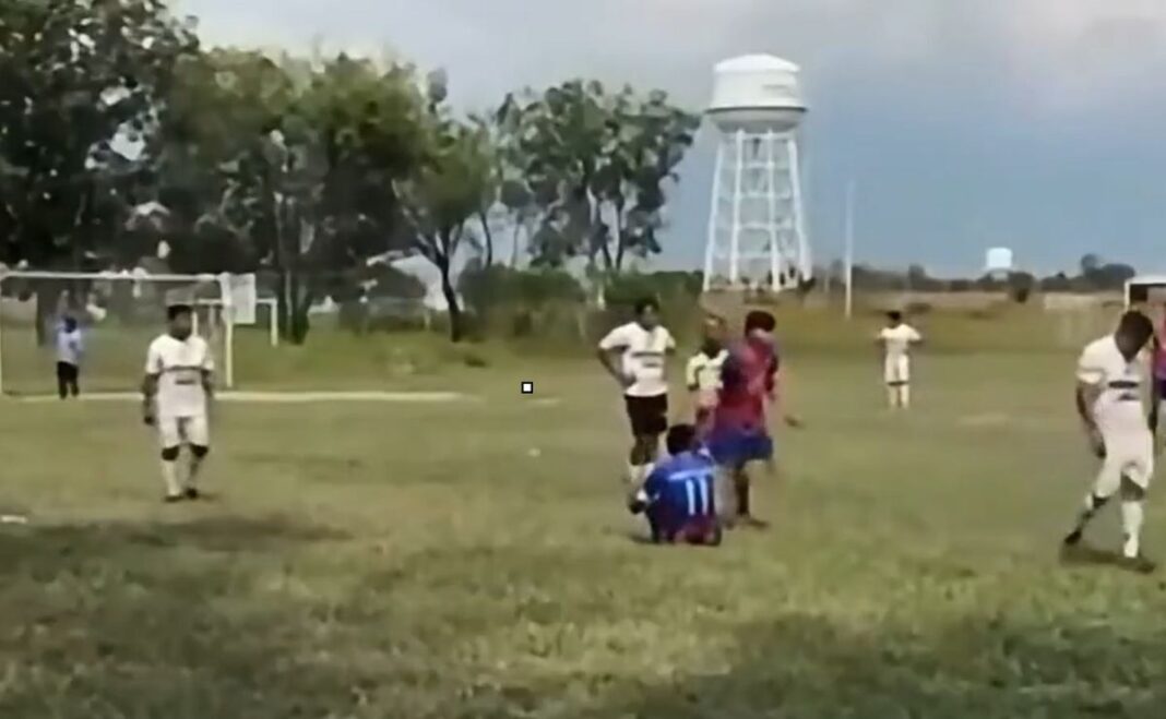 Un joven muere y seis resultan heridos en ataque armado durante partido de fútbol en San Francisco del Rincón