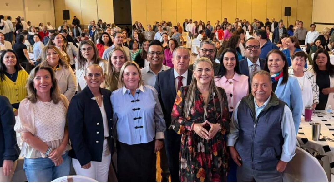 USEBEQ presenta líneas de trabajo para ciclo 2026-2027 a 240 directivos