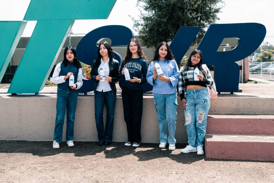UT San Juan del Río inicia ciclo con 3 mil 810 estudiantes