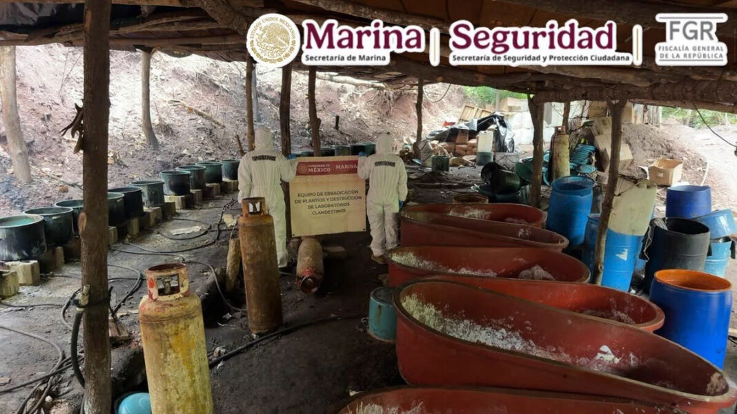 Aseguran 1.3 toneladas de metanfetamina al desmantelar un laboratorio en Durango