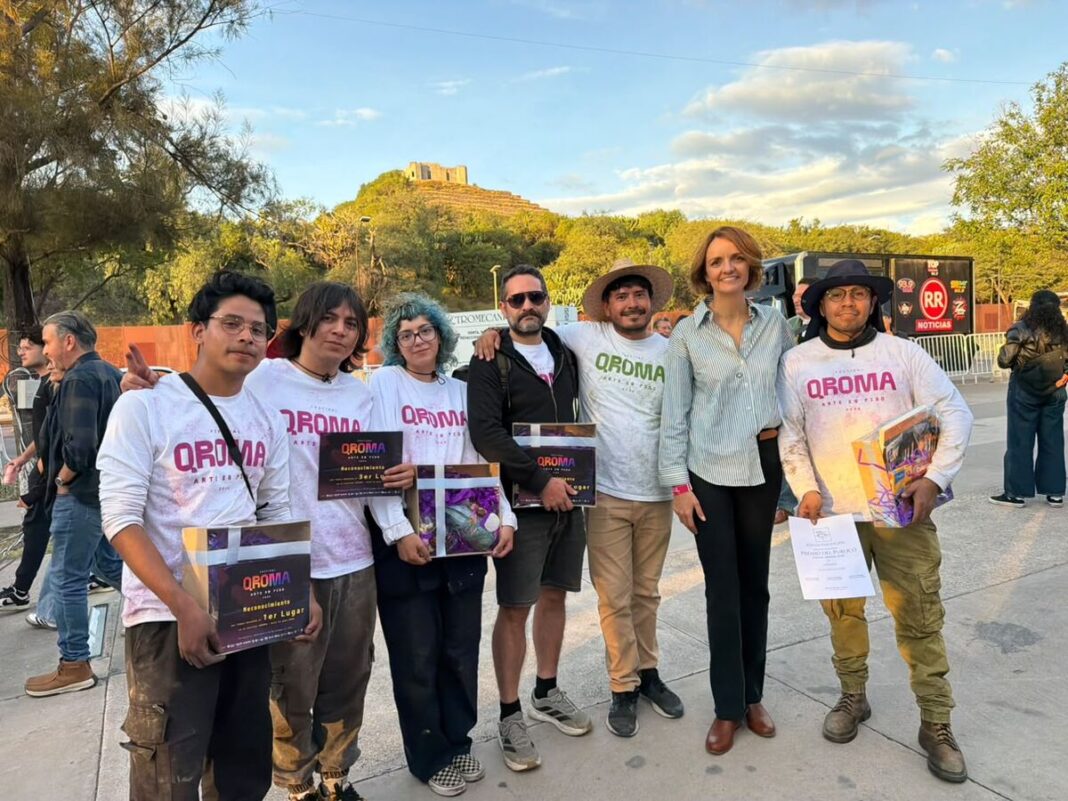 Entregan premios del Festival QROMA en Corregidora a tres ganadores
