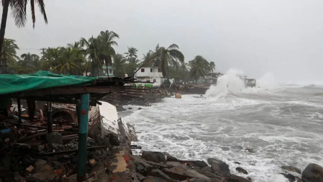 Huracán Trudy alcanza categoría 2 y dejará lluvias fuertes en Jalisco, Colima y Nayarit