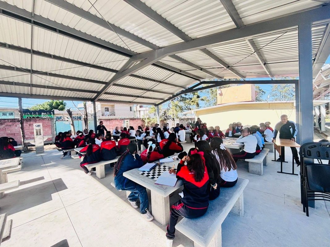 Programa SSPM-SJR pláticas contra extorsión en escuelas de San Juan del Río