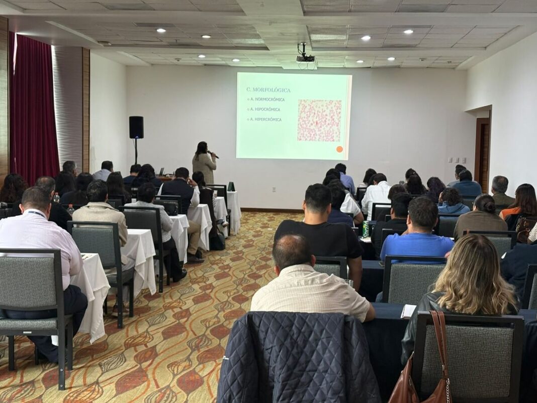 Capacitan a personal médico en Querétaro para detectar cáncer infantil