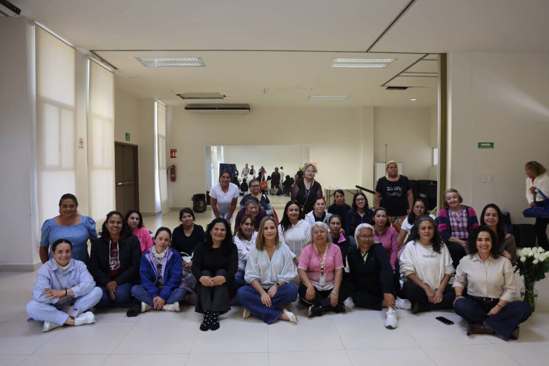 Car Herrera imparte taller de sonoterapia en Casa de la Mujer