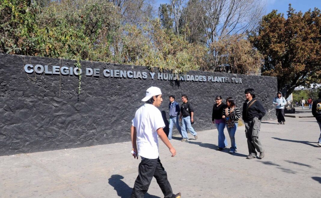 CCH Sur suspende clases el viernes 30 de octubre por jornada académica