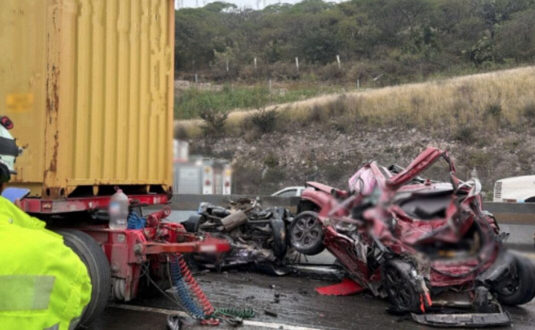 Choque múltiple cierra la México-Querétaro rumbo a la CDMX en el km 81