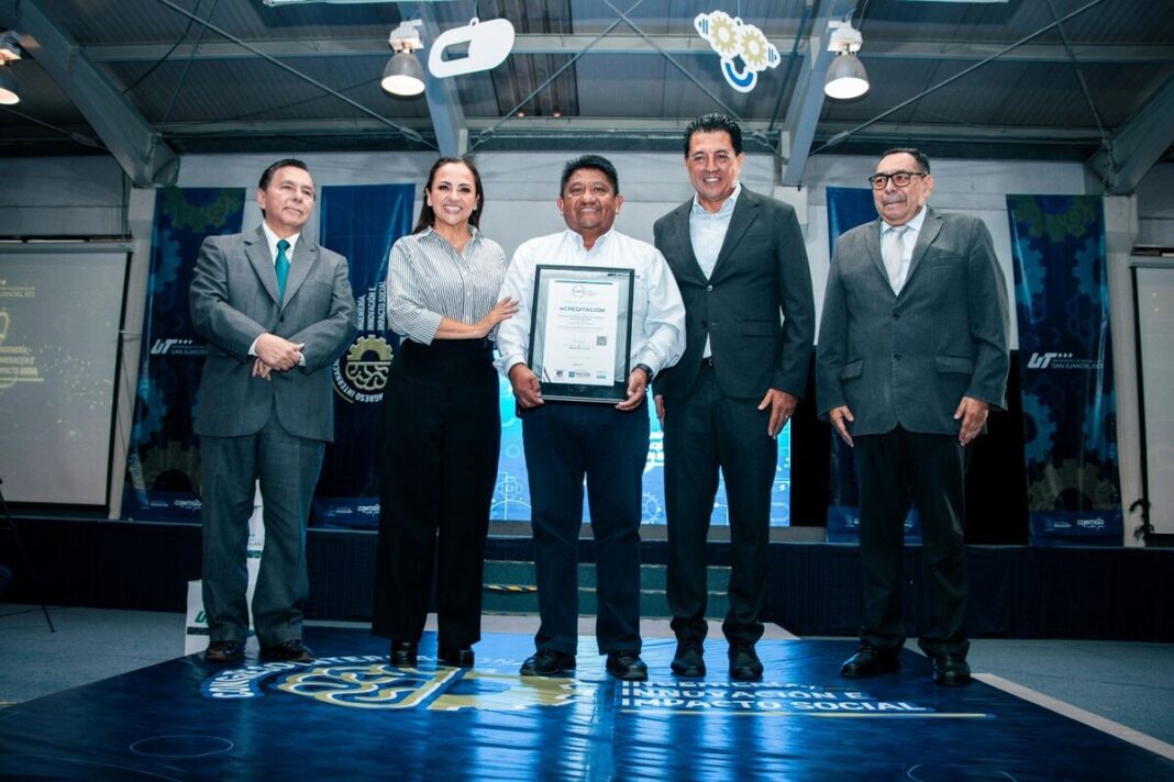 CIEES acredita cuatro programas de la UT San Juan del Río