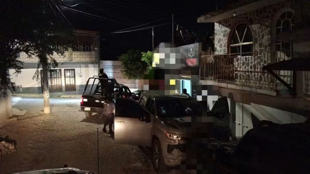 Detienen a 16 personas en operativo en San Juan del Río