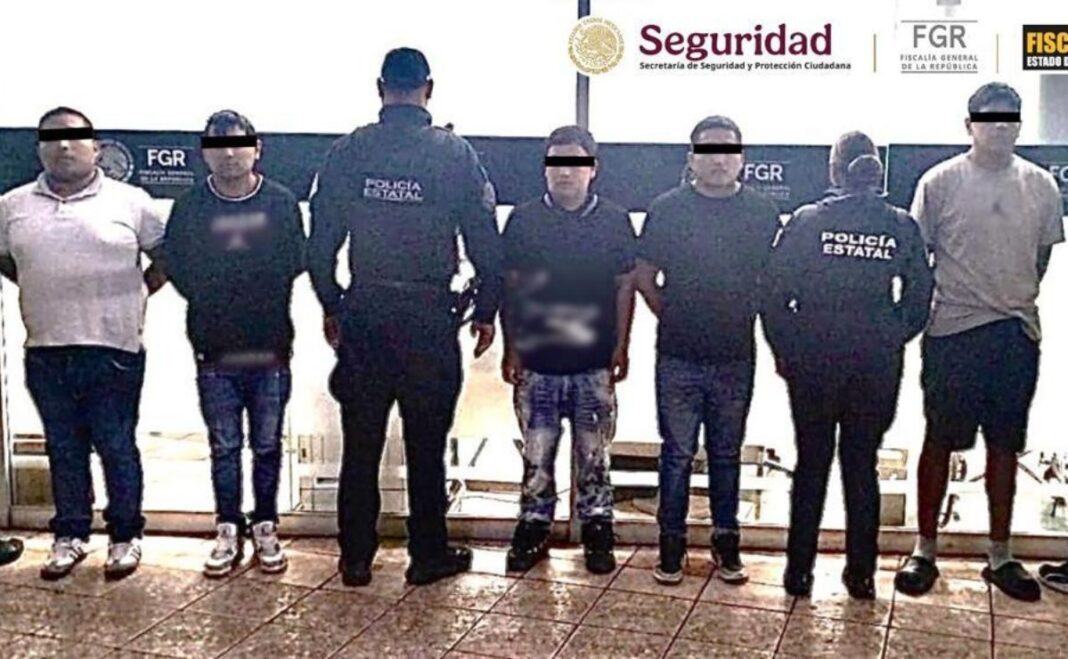 Detienen a cinco hombres por extorsión y secuestro en el Estado de México