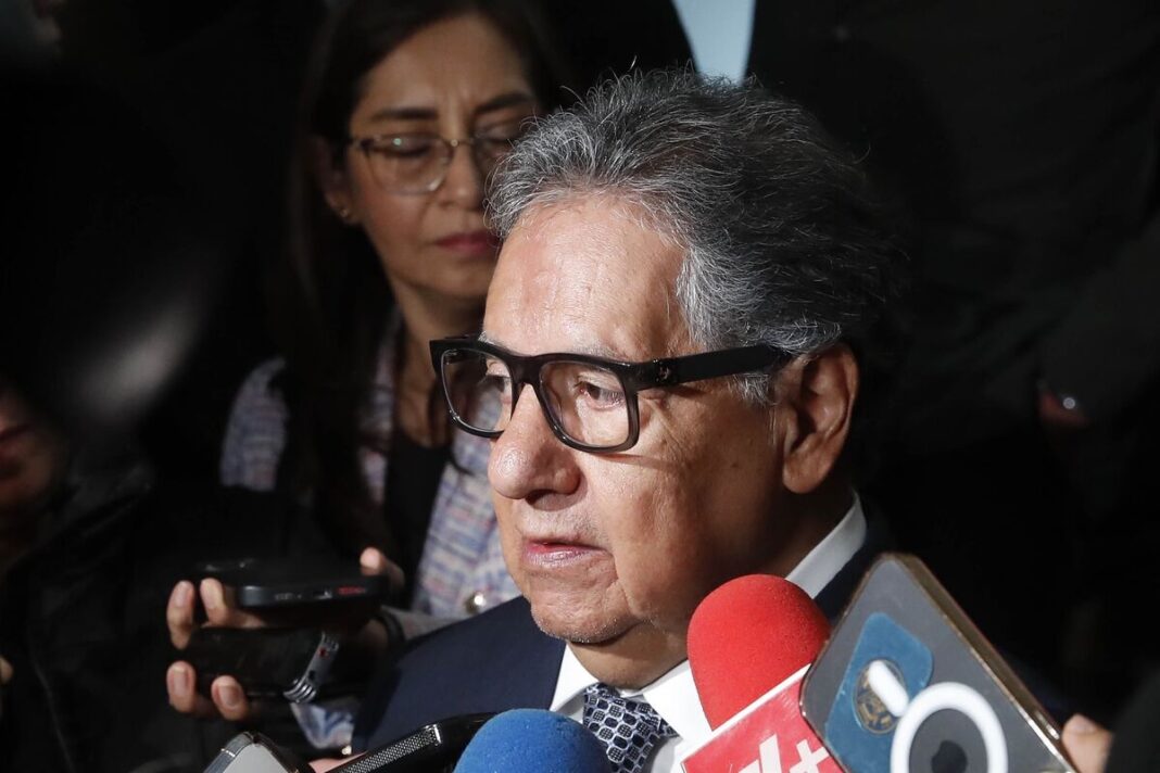 Higinio Martínez niega que la Mesa Directiva autorizara el uso del Salón de Protocolo del AICM