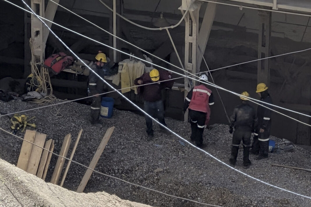 Investigan la muerte de dos trabajadores en una mina de Pachuca