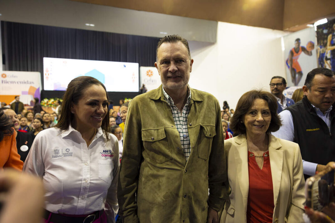 Mauricio Kuri inaugura décimo congreso del CEFIM en San Juan del Río