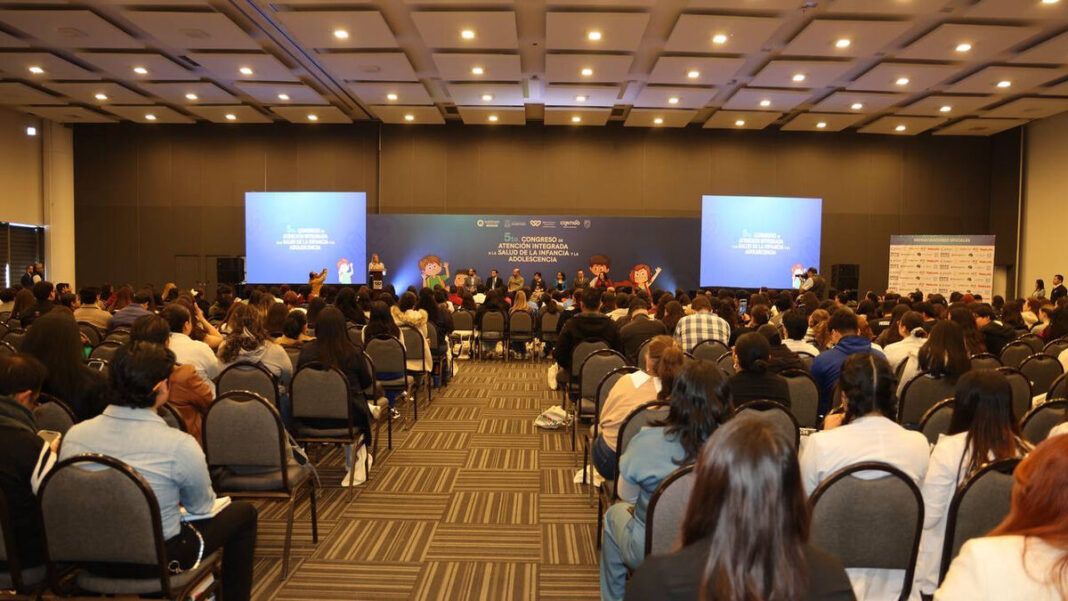 SEDIF, SESA y UAQ organizan congreso sobre salud de la infancia en Querétaro
