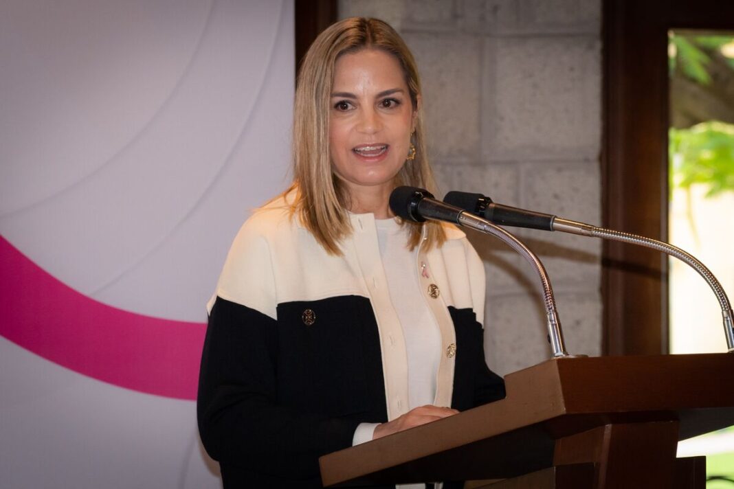 SEDIF y Secretaría de Salud promueven detección de cáncer de mama en Querétaro