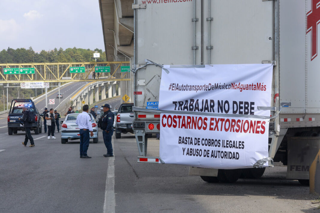 Segob llama a Canacar a dialogar y evitar afectaciones en carreteras