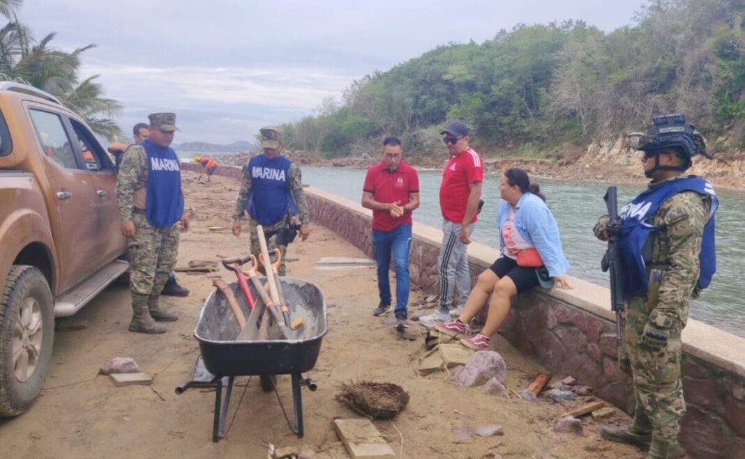 Semar mantiene el Plan Marina por el huracán Simon en Colima, Jalisco, Michoacán y Nayarit