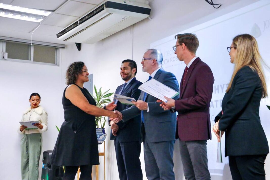 Universidad Politécnica de Santa Rosa certifica a terapeutas físicos con Johns Hopkins