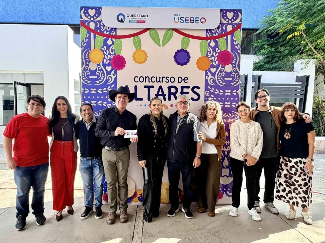 USEBEQ realiza concurso de altares de muertos entre su personal en Querétaro