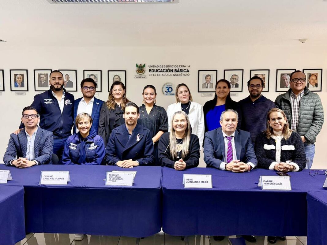USEBEQ y municipio de Querétaro firman convenio para fortalecer familias